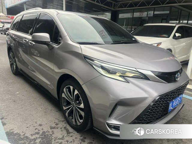 Toyota Granvia 2023 Серебристо-серый из Китая, фото 2