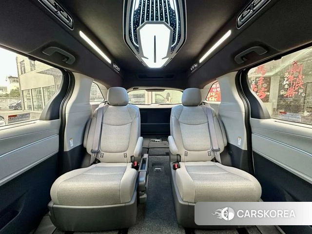 Toyota Sienna 2026 Белый из Китая, фото 2