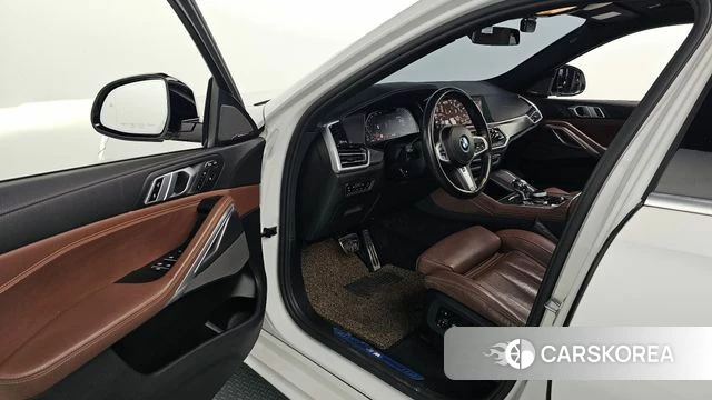 BMW X6 (G06) 2021 Белый из Кореи, фото 2