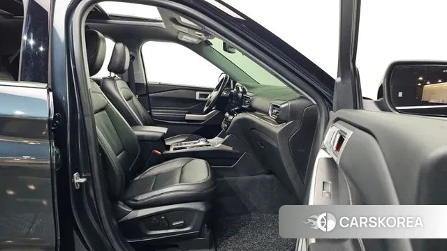Ford Explorer 6th Generation 2022 Серый из Кореи, фото 2