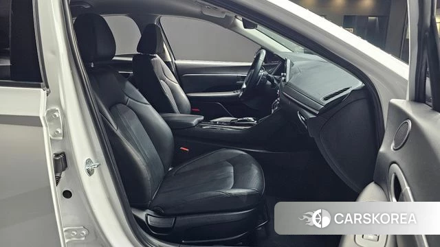 Hyundai Sonata (DN8) 2022 Белый из Кореи, фото 2