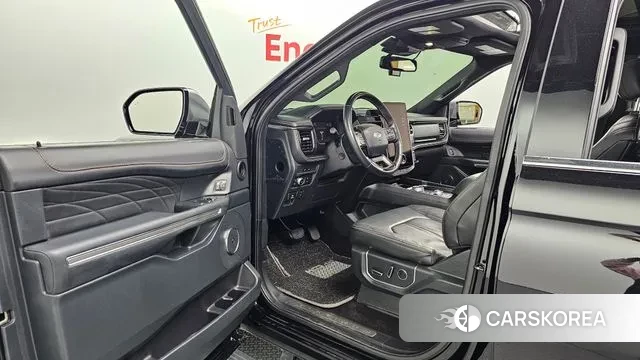 Ford Expeditation 2022 Черный из Кореи, фото 2