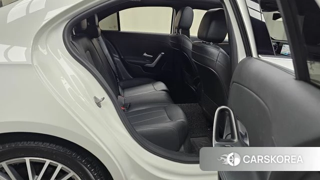 Mercedes-Benz A-Class W177 2021 Белый из Кореи, фото 2