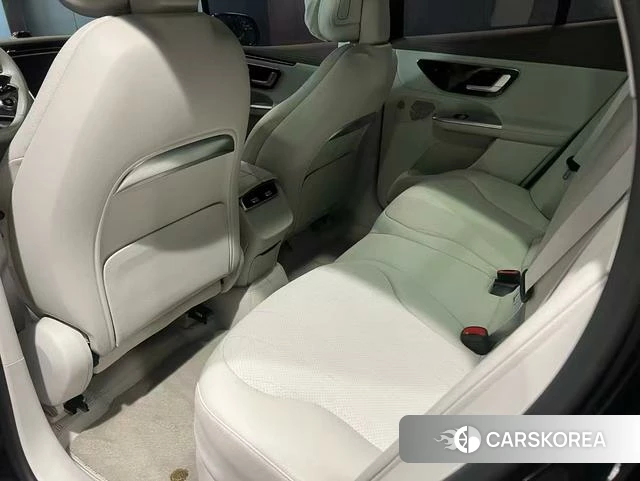 Mercedes-Benz EQE 2023 Черный из Китая, фото 2