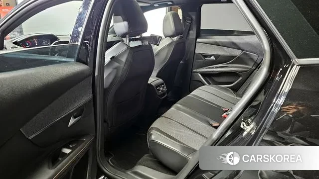 Peugeot 3008 second generation 2018 Черный из Кореи, фото 2
