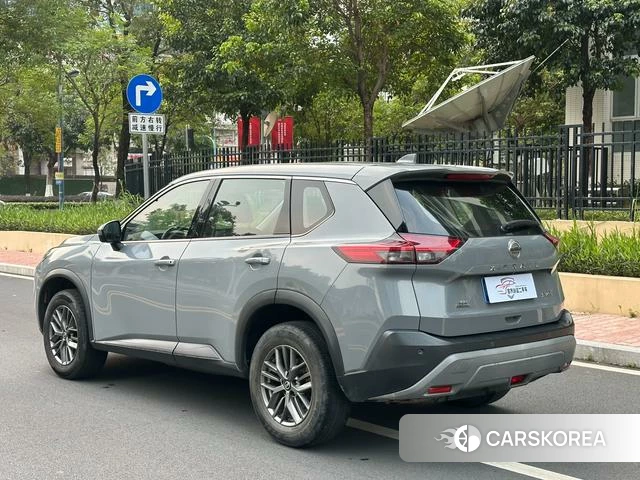 Nissan X-Trail 2022 Темно-серый из Китая, фото 2