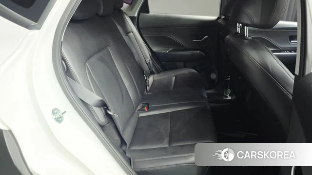 Hyundai Kona (SX2) 2023 Белый из Кореи, фото 2