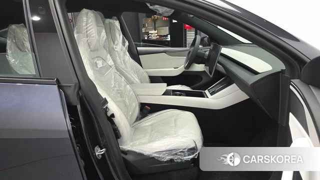 Tesla Model Y 2026 Серый из Кореи, фото 2