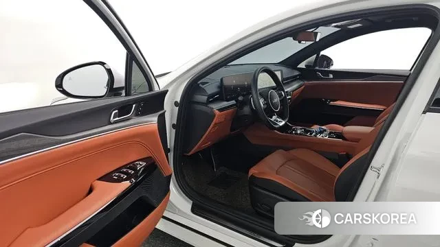Kia The New K5 3rd generation 2025 Белый из Кореи, фото 2
