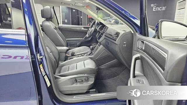 Volkswagen Tiguan second Generation 2018 Синий из Кореи, фото 2