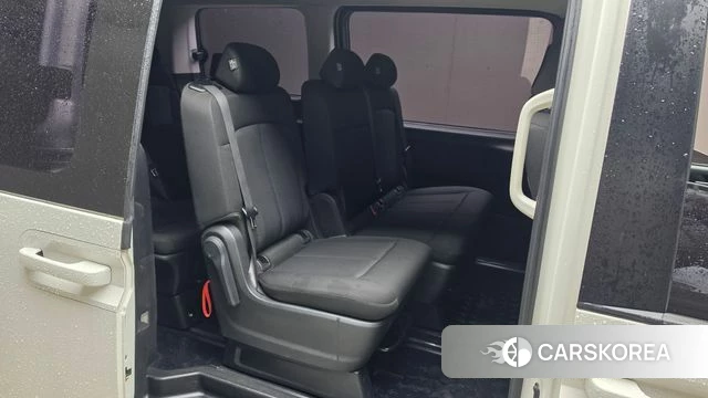 Hyundai Staria 2022 Белый из Кореи, фото 2