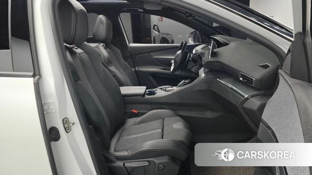 Peugeot 3008 second generation 2020 Белый из Кореи, фото 2