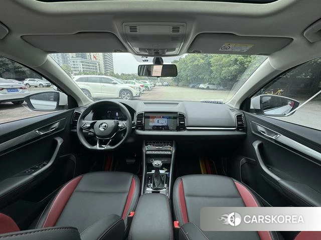 Skoda Karoq 2022 Белый из Китая, фото 2