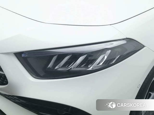 Mercedes-Benz A-Class 2025 Белый из Китая, фото 2