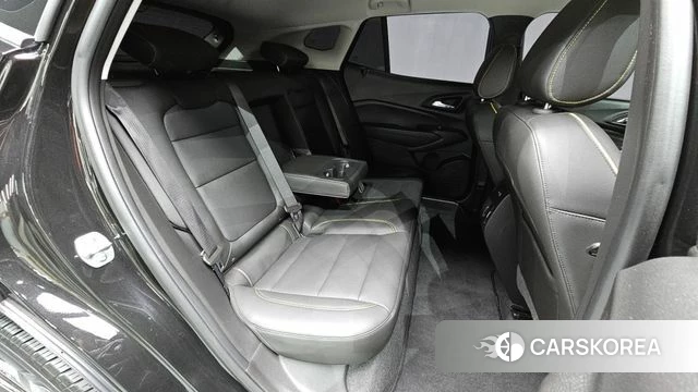 Chevrolet (GM Daewoo) Trax Crossover 2024 Черный из Кореи, фото 2