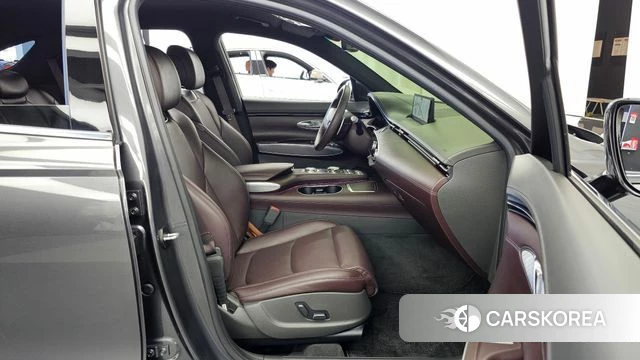 Genesis GV70 2021 Серый из Кореи, фото 2