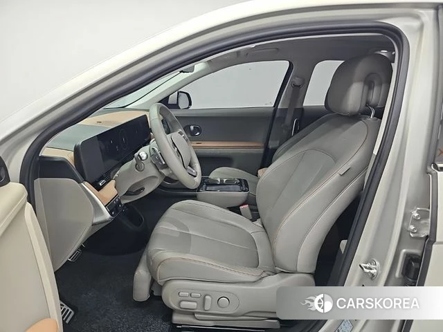 Hyundai The New Ionic 5 2024 Серебристо-серый из Кореи, фото 2