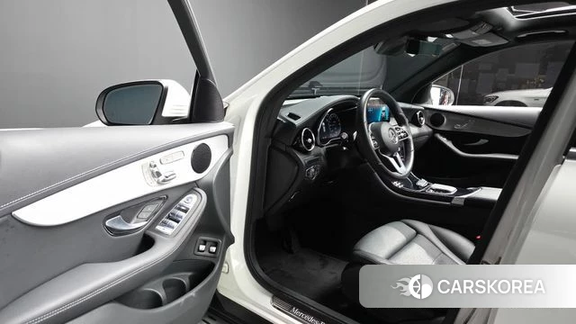 Mercedes-Benz GLC-Class X253 2021 Белый из Кореи, фото 2