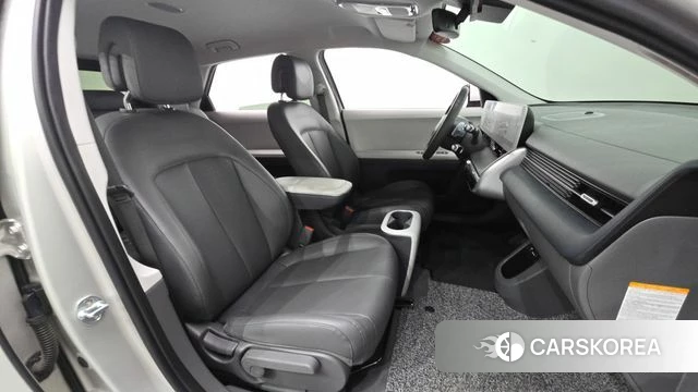 Hyundai Ionic 5 2022 Серебристо-серый из Кореи, фото 2