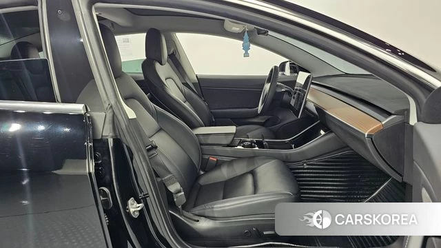 Tesla Model 3 2020 Черный из Кореи, фото 2