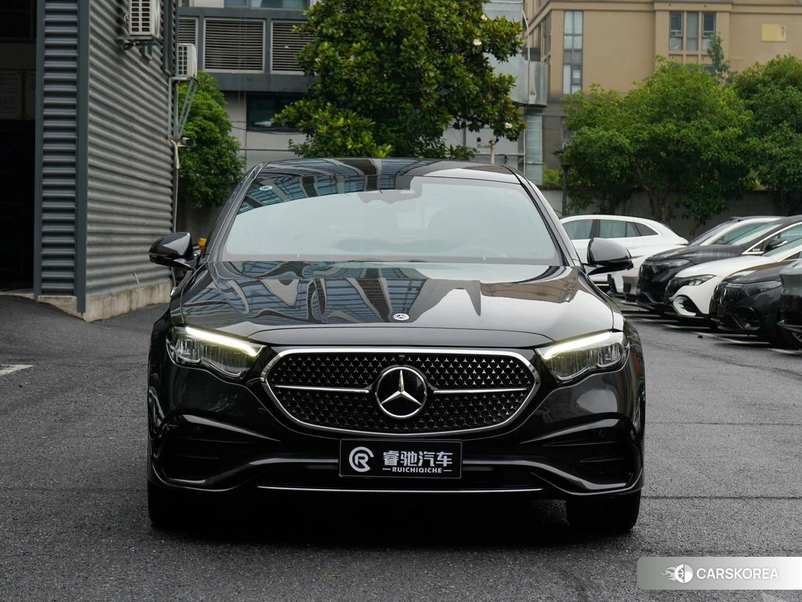 Mercedes-Benz E-Class 2023 Темно-серый из Китая, фото 2