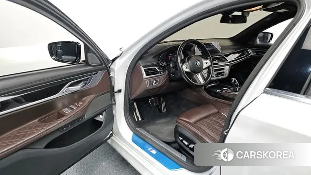 BMW 7 Series (G11) 2020 Белый из Кореи, фото 2