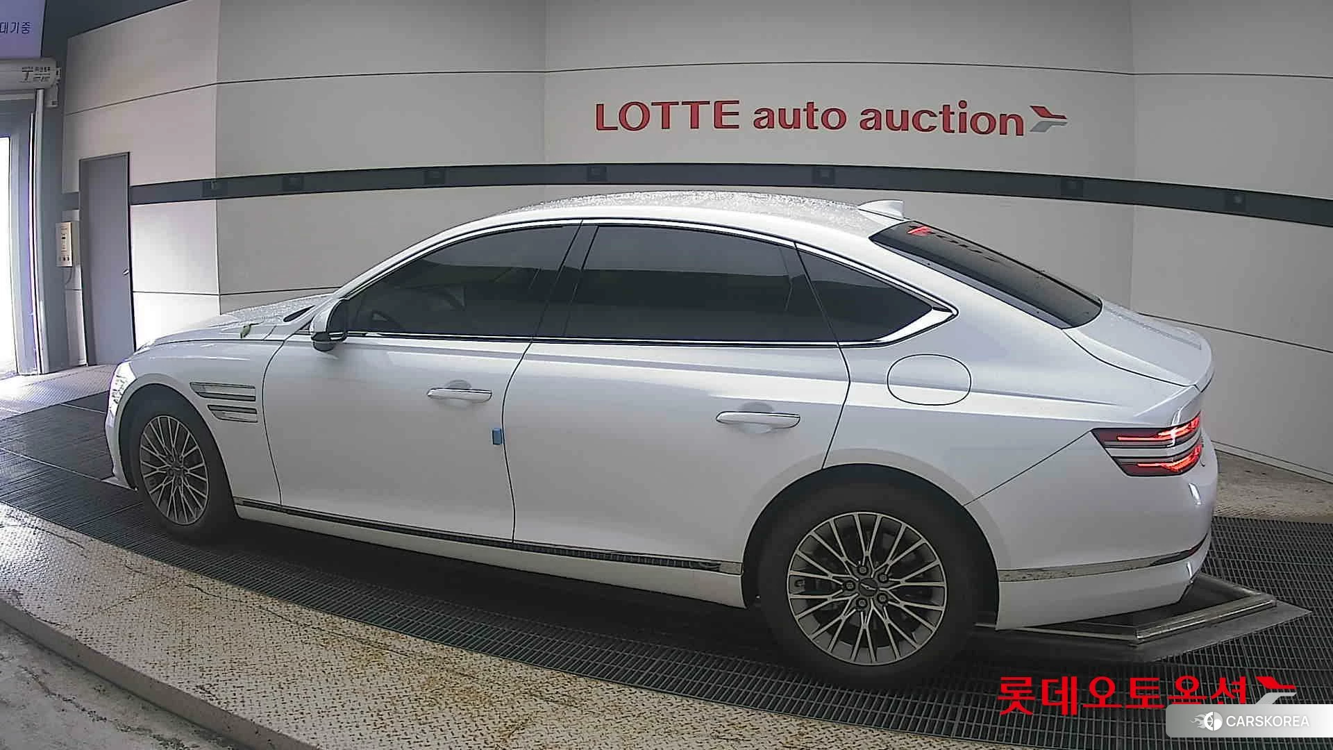 Hyundai G80 2024 Milk Annie White из Кореи, фото 2