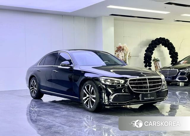 Mercedes-Benz S-Class 2023 Черный из Китая, фото 2
