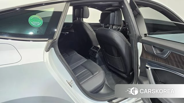 Audi A7 (4K) 2023 Белый из Кореи, фото 2