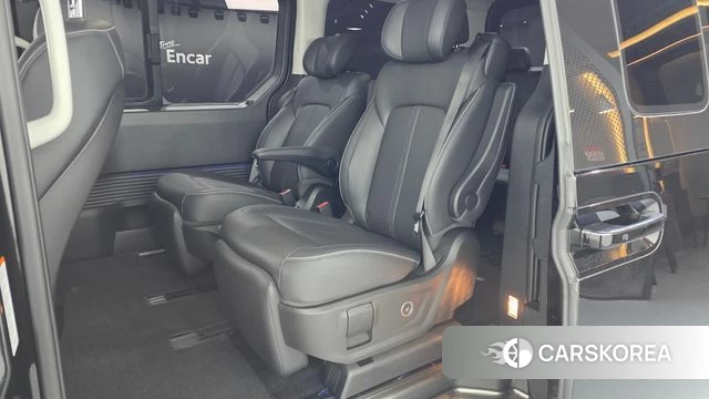 Hyundai Staria 2025 Черный из Кореи, фото 2