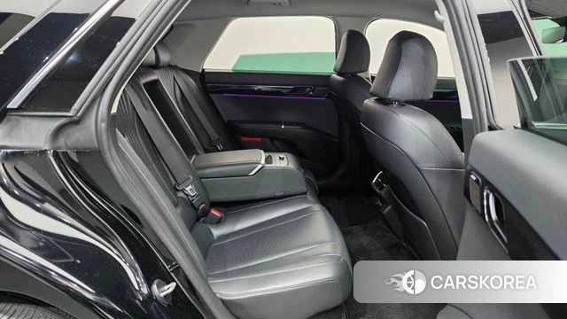 Hyundai Grandeur Hybrid (GN7) 2023 Черный из Кореи, фото 2