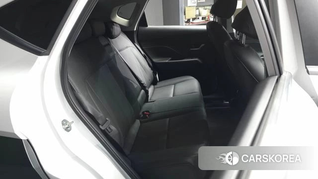 Hyundai Kona Hybrid (SX2) 2024 Белый из Кореи, фото 2