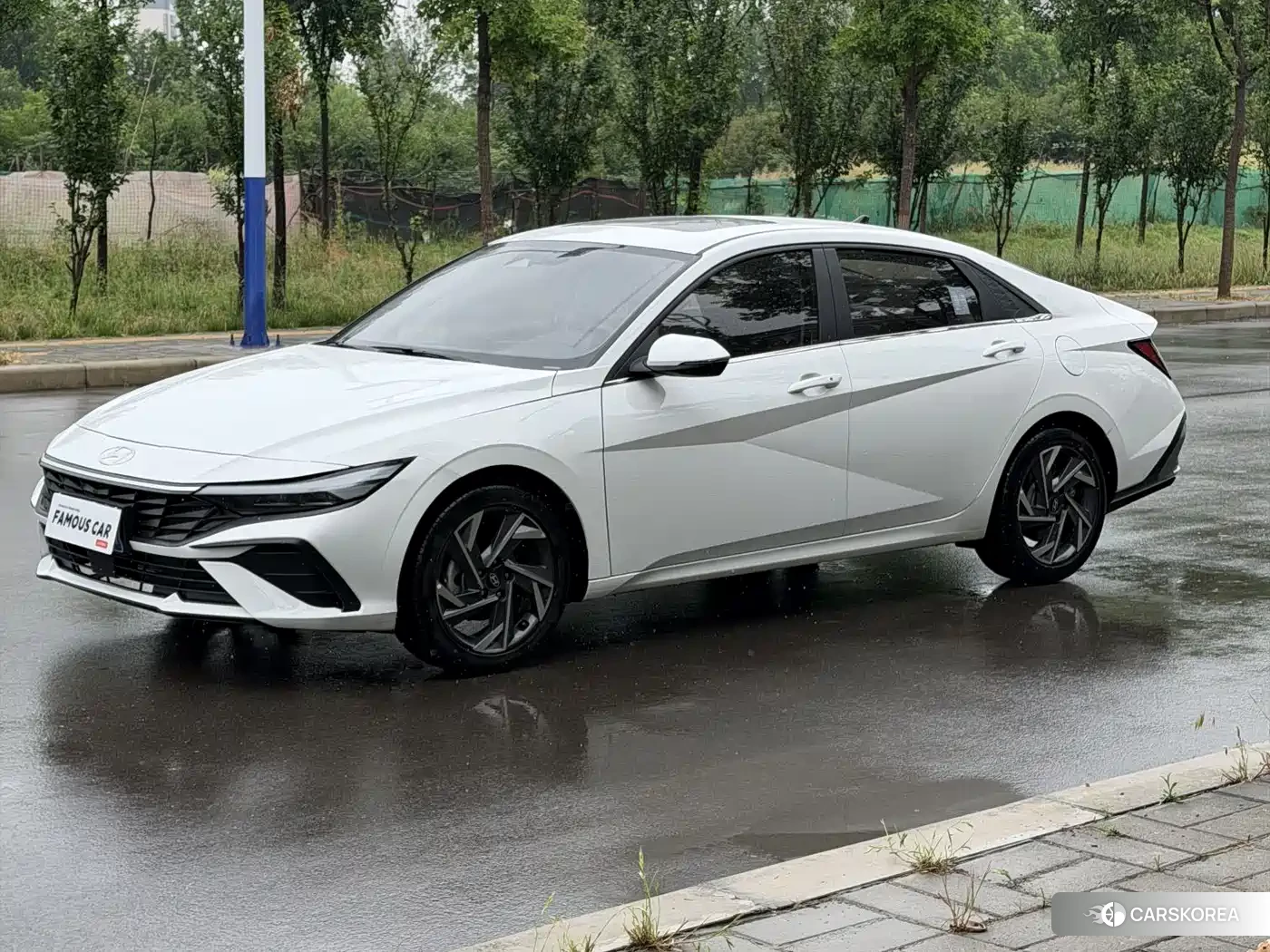Hyundai Elantra 2024 Белый из Китая, фото 2