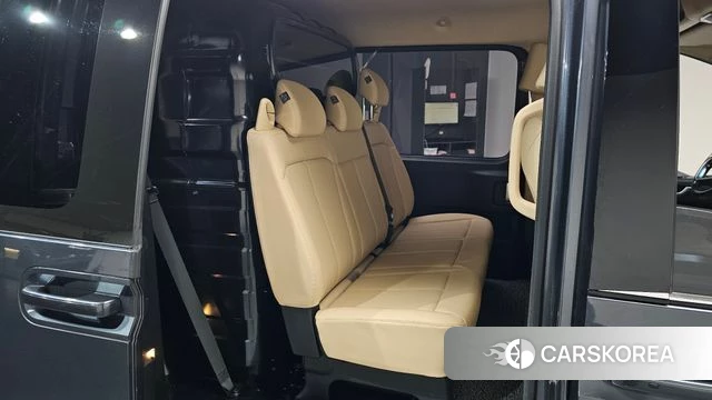 Hyundai Staria 2022 Серый из Кореи, фото 2
