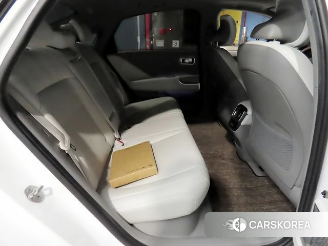Hyundai Ionic 6 2023 Белый из Кореи, фото 2