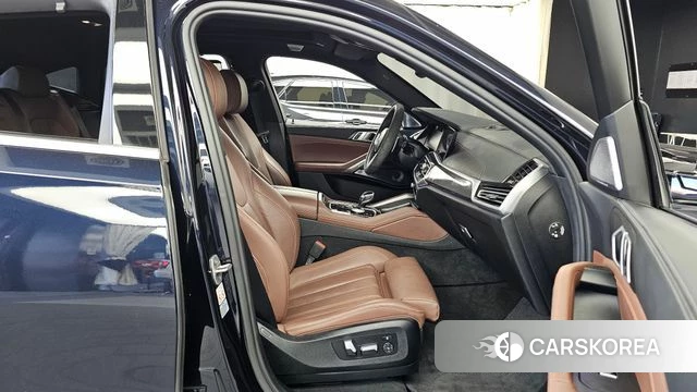 BMW X6 (G06) 2022 Черный из Кореи, фото 2