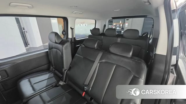 Hyundai Staria 2022 Белый из Кореи, фото 2