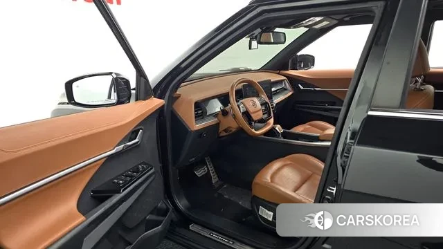 Ssangyong Torres 2023 Черный из Кореи, фото 2