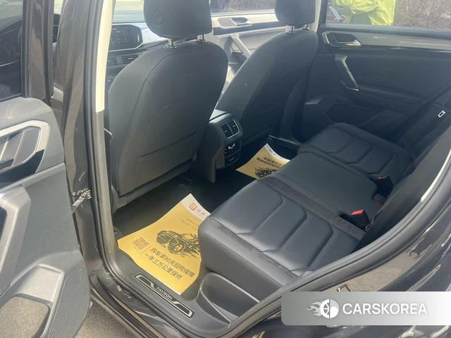 Volkswagen Tayron 2022 Черный из Китая, фото 2