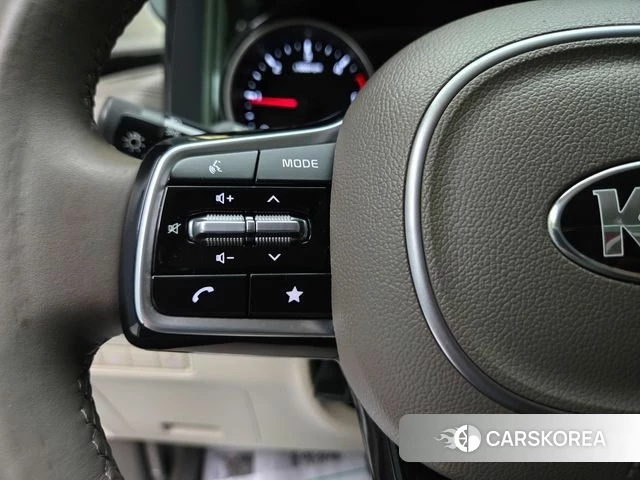 Kia Carnival 4th generation 2021 Белый из Кореи, фото 2