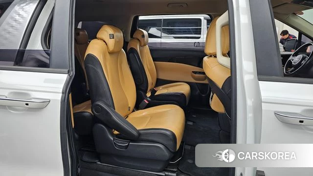 Kia Carnival 4th generation 2022 Белый из Кореи, фото 2