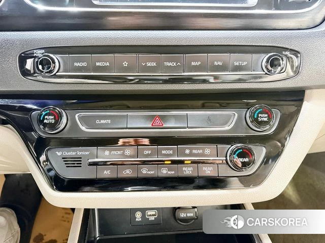 Kia The New Carnival 2018 Белый из Кореи, фото 2