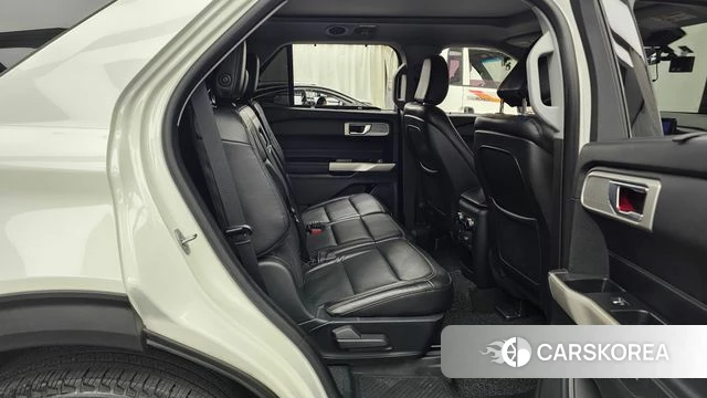 Ford Explorer 6th Generation 2020 Белый из Кореи, фото 2