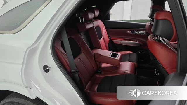 Genesis GV70 2022 Белый из Кореи, фото 2