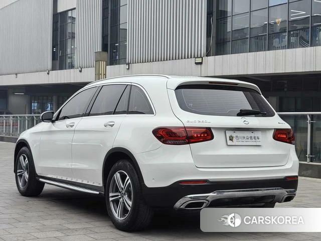 Mercedes-Benz GLC 2021 Белый из Китая, фото 2
