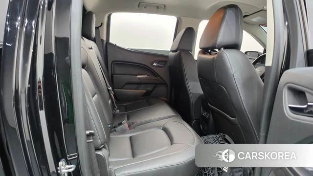 Chevrolet (GM Daewoo) Real New Colorado 2022 Черный из Кореи, фото 2