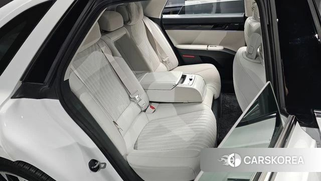 Hyundai Grandeur Hybrid (GN7) 2024 Белый из Кореи, фото 2