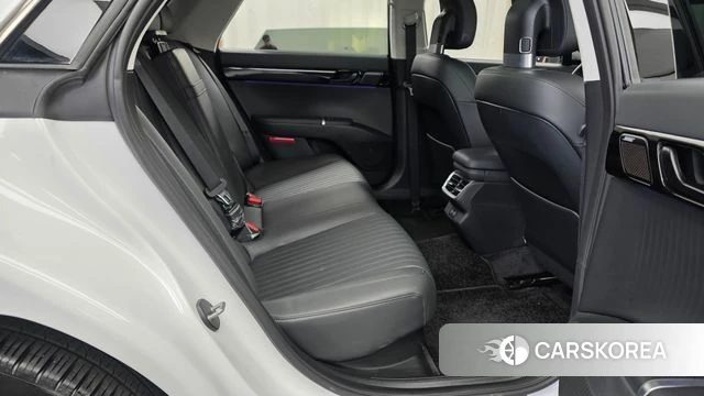 Hyundai Grandeur Hybrid (GN7) 2025 Белый из Кореи, фото 2