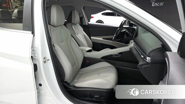 Hyundai Avante (CN7) 2022 Белый из Кореи, фото 2