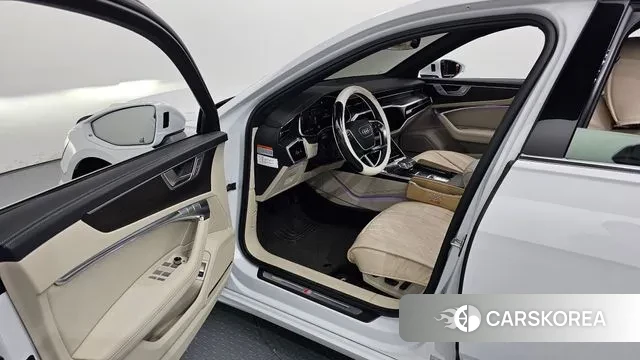 Audi A6 (C8) 2023 Белый из Кореи, фото 2